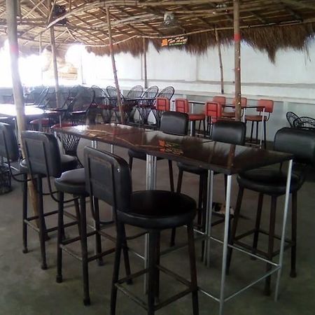 Gumleaves Hotel And Restaurant Olóngapo Exterior foto
